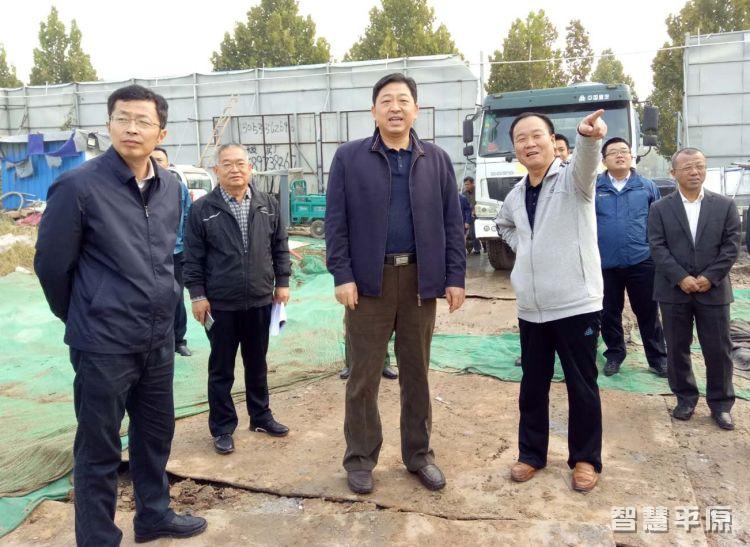  Ԭ־�¶���ȫ���ص�ǽ���Ŀ��չ���